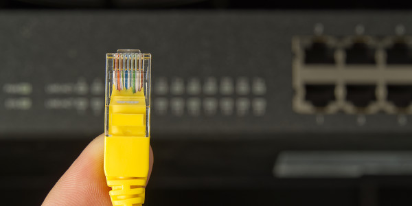 Instalación / Implantación / Legalización de ICT Valderrobres · Comunicaciones mediante firewalls, VPNs y cifrado