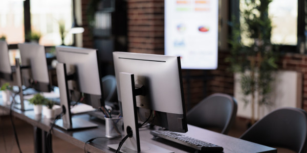 Proyectos de ICT Oficinas / Locales Comerciales en Teruel · Diseño e implementación de redes cableadas e inalámbricas